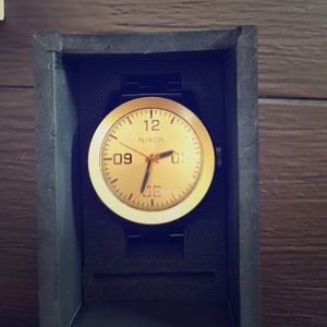 Nixon Corporal SS (Black & Gold)